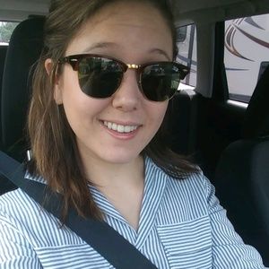 Meet your Posher, Samantha